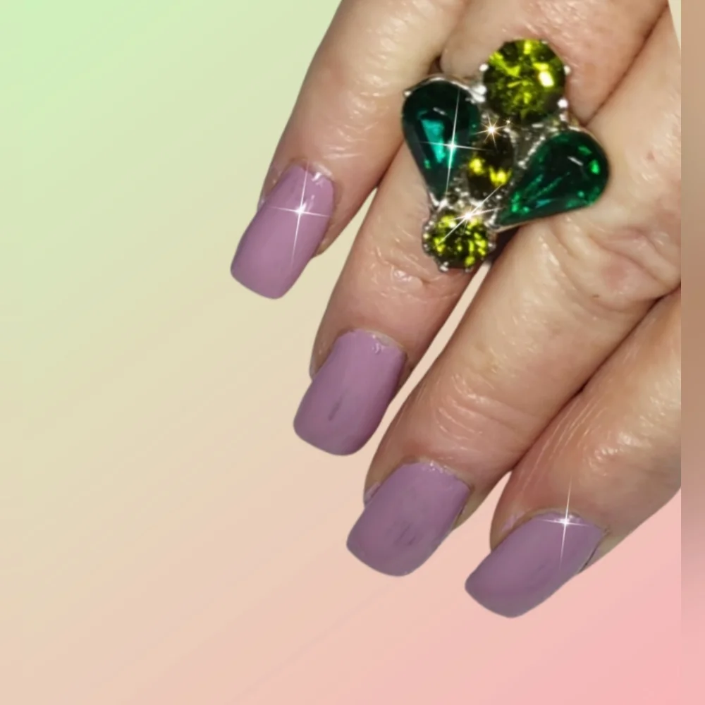 Vintage Emerald Green & Chartreuse Rhinestone Glass Fly Ring